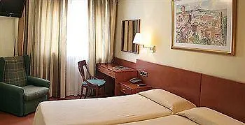 Hotel Europa Gerona 2*,  España